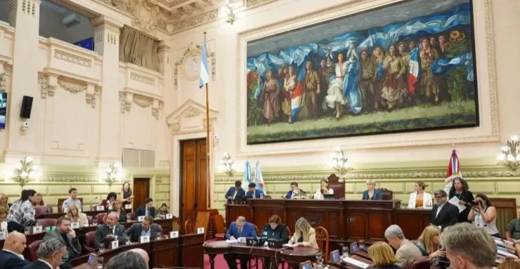  La Ley de Municipios de Santa Fe entra en la recta final: empleo público y tamaño de los concejos, los escollos que tensan el debate